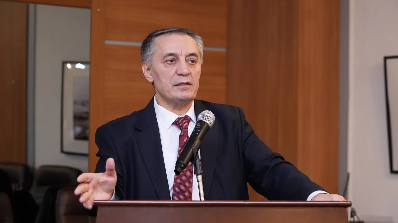 Заместитель Председателя Правительства РД Абдурахман Махмудов встретился с участниками республиканской кадровой программы «Доблесть гор»