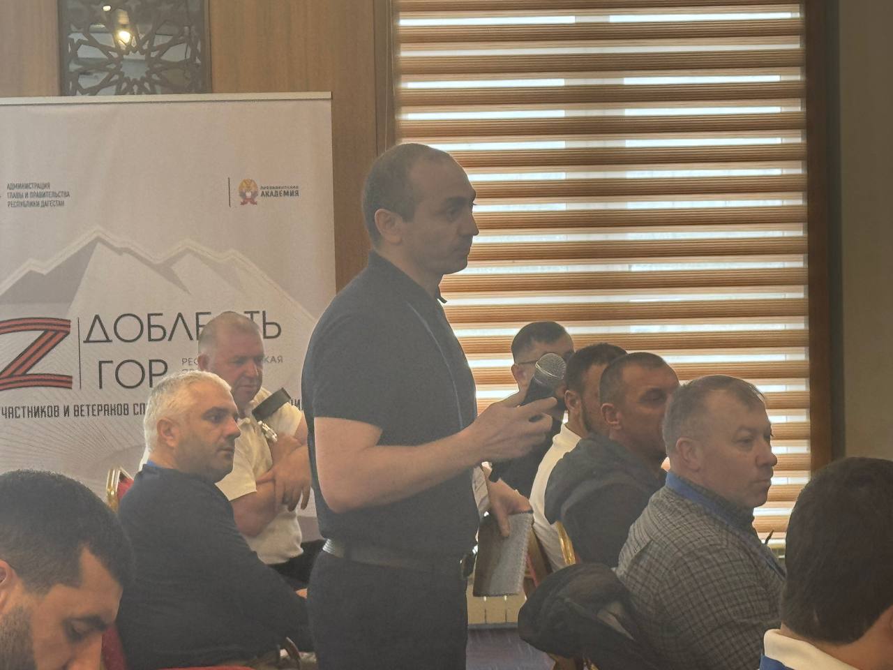 Глава Махачкалы Джамбулат Салавов провел встречу с участниками республиканской программы развития «Доблесть гор»