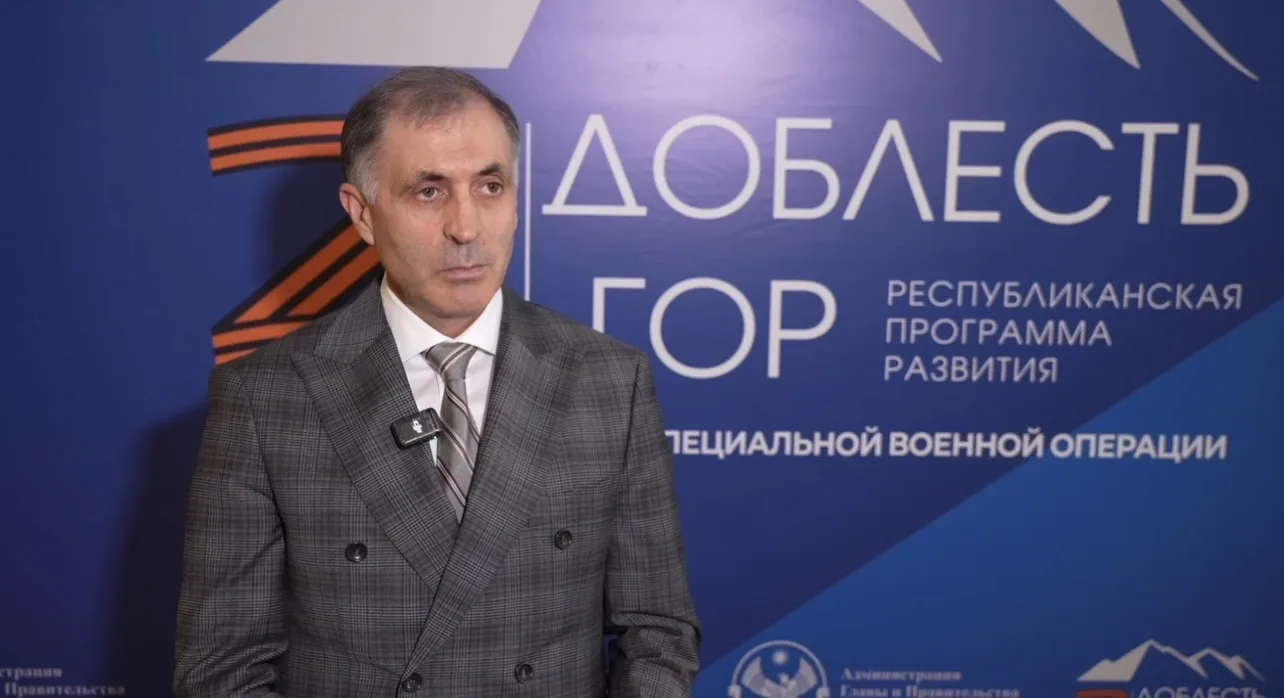 Заместитель Председателя Народного Собрания РД Камил Давдиев посетил образовательную площадку программы «Доблесть гор»